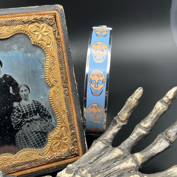 Authentic Alexander McQueen Skull Bracelet 🔥Wicked!🔥 - Picture 2 of 5